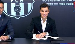 کوتینیو رسما قراردادش را با بارسا امضا کرد+عکس
