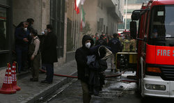حضور معاون دادستان تهران در محل آتش‌سوزی ساختمان وزارت نیرو