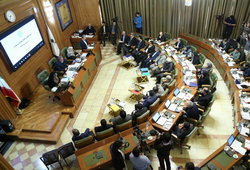 نامه شورایی‌ها به لاریجانی در پی کاهش تامین منابع مالی حمل و نقل ریلی در کمیسیون تلفیق مجلس