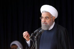 روحانی: برخی را از قطار انقلاب پیاده کردیم که می‌توانستیم پیاده نکنیم
