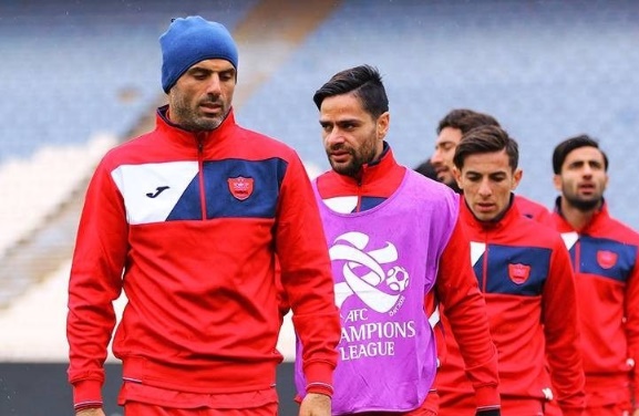 نشان پیری بر صورت مرد اول پرسپولیس +عکس نشان پیری بر صورت مرد اول پرسپولیس +عکس