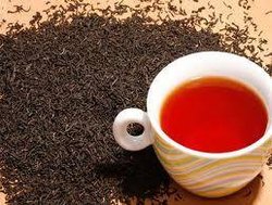 ابراهیمی: معافیت واردات چای از پرداخت عوارض تولید داخلی را تهدید می‌کند