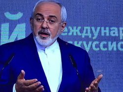 ظریف: در منطقه خلیج‌فارس باید اصل بر همکاری باشد  ایران هیچ پایگاه نظامی در سوریه ندارد
