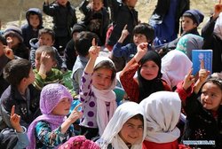 جذب ۵۵۰۰ کودک اتباع فاقد اوراق هویتی در مدارس/وجود ۲۴ مدرسه خودگردان افغان در ایران