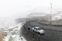 برف و باران در محورهای 6 استان