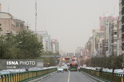 هوای نامطلوب تهران در فروردین ماه