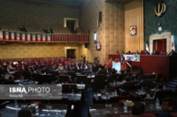 الویری: طرح‌های شورای عالی استان‌ها در مجلس بلوکه شده است