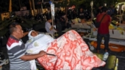 کمبود تجهیزات عامل تاخیر در امدادرسانی به زلزله‌زدگانِ اندونزی