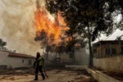 افزایش تلفات آتش‌سوزی‌ها در یونان