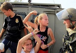 پذیرایی باشگاه رئال مادرید از دختر فلسطینی که به سرباز اسرائیلی سیلی زد + عکس