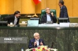 ظریف درباره‌ روند مذاکرات با اروپا به نمایندگان مجلس گزارش داد