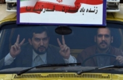 محمدجواد ظریف در اکران خصوصی یک فیلم با موضوعی حساس  عکس