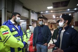 بازدید رییس اورژانس کشور از دانشجویانی که در قرنطینه کرونا هستند + عکس