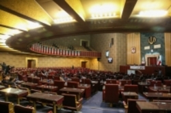 انتقاد عضو شورای عالی استان‌ها به پیامک الزامی بودن حضور اعضا در جلسات
