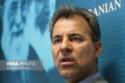 میرزایی: وزیر اقتصاد باید مواضع ایران را در مجمع بانک جهانی تبیین می‌کرد