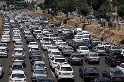 ترافیک پر حجم در آزادراه قزوین-کرج