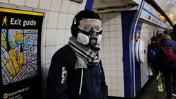 تاکید پزشکان انگلیسی بر استفاده از ماسک در اماکن عمومی