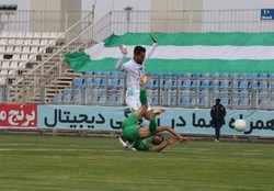 محمدزاده: VAR برای فوتبال ایران از نان شب هم واجب‌تر است