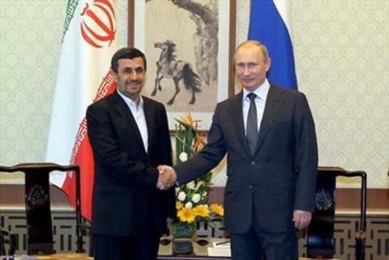 هشدار تند احمدی نژاد به پوتین علیه «جنگ شیطانی»