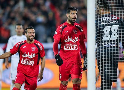 تصویر عجیب و غریب بازی پرسپولیس و سایپا!