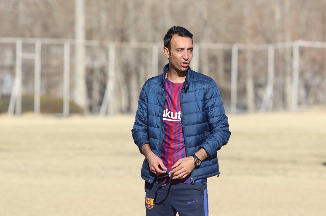 عنایتی با ست بارسلونا در تمرین مشکیپوشان+عکس عنایتی با ست بارسلونا در تمرین مشکیپوشان+عکس