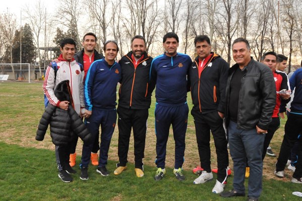 جشن تولد مربی تیم فوتبال سایپا با حضور دایی+عکس جشن تولد مربی تیم فوتبال سایپا با حضور دایی+عکس