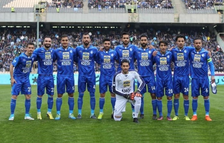 عکس تیمی جالب استقلال در تقدیر از حسینی عکس تیمی جالب استقلال در تقدیر از حسینی