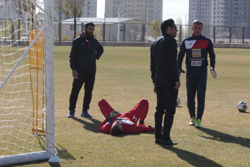 تمرینات ایگور، رادو را نقش بر زمین کرد!+ عکس تمرینات ایگور، رادو را نقش بر زمین کرد!+ عکس