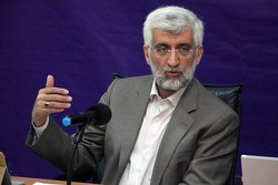 جلیلی:یک جریان فتنه می‌خواهد ملت ایران را از انقلاب و نظام ناامید کند