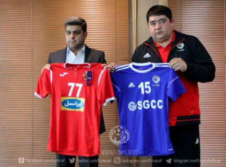 رونمایی از پیراهن پرسپولیس و نسف قارشی در لیگ قهرمانان آسیا+ عکس رونمایی از پیراهن پرسپولیس و نسف قارشی در لیگ قهرمانان آسیا+ عکس