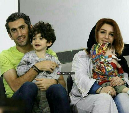 حضور مجتبی جباری و همسرش در ورزشگاه برای حمایت از استقلال!