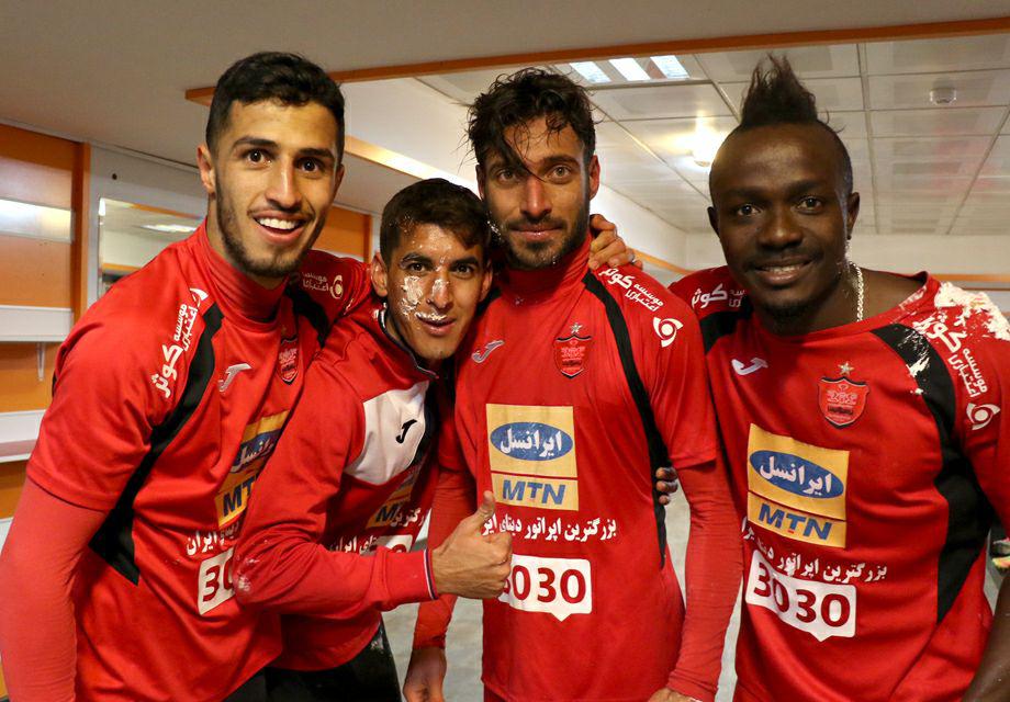 انتقام پرسپولیسیها از محسن مسلمان +عکس انتقام پرسپولیسیها از محسن مسلمان +عکس