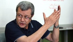 فائقی: قرار نیست هر موقعیتی پیدا کردیم، بین خودمان تقسیم کنیم