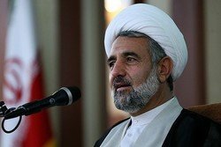 ذوالنور: احمدی‌نژاد شخصیتی متزلزل دارد