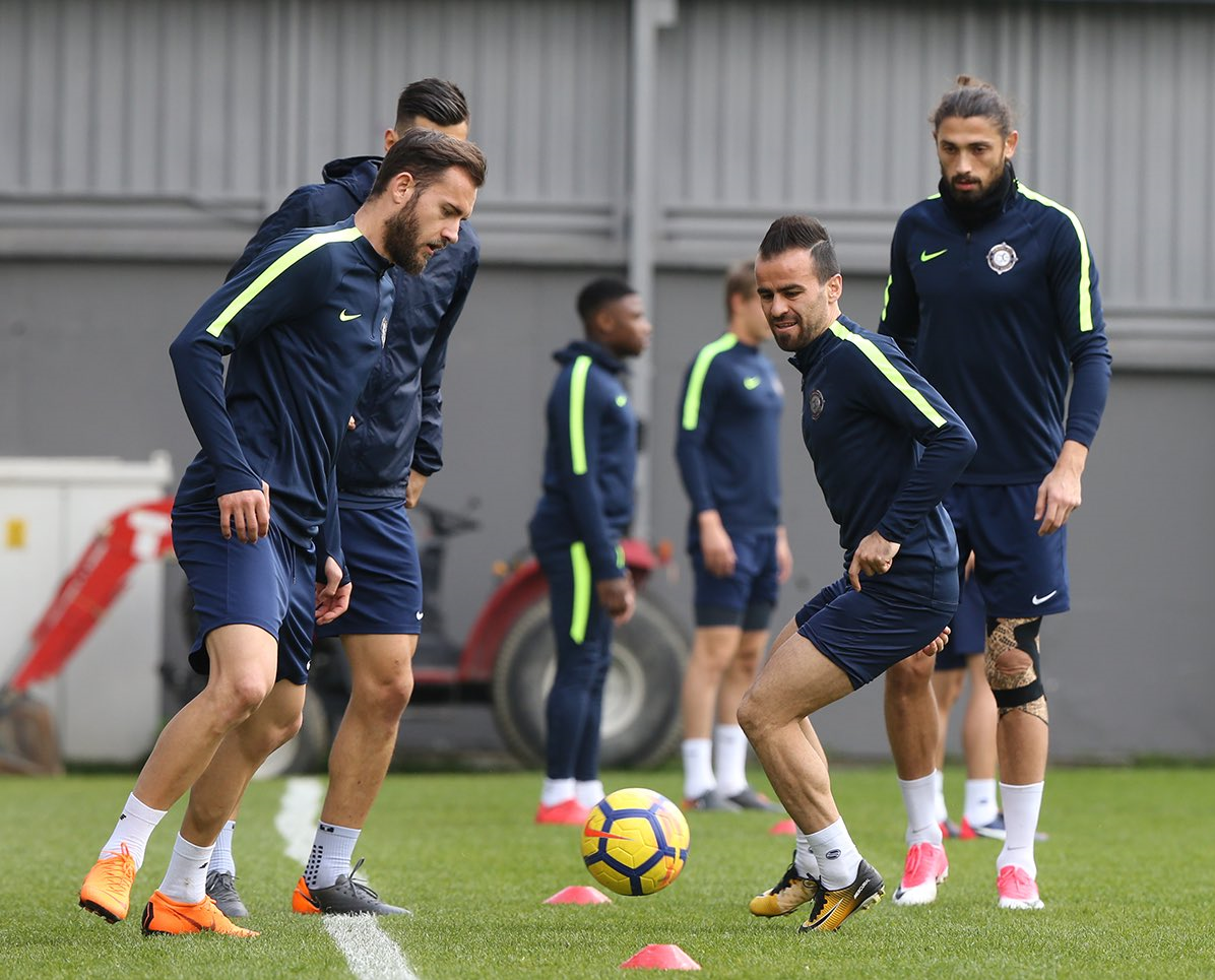 آخرین تمرین یاران صادقیان پیش از دیدار با آنتالیا اسپور+تصاویر آخرین تمرین یاران صادقیان پیش از دیدار با آنتالیا اسپور+تصاویر