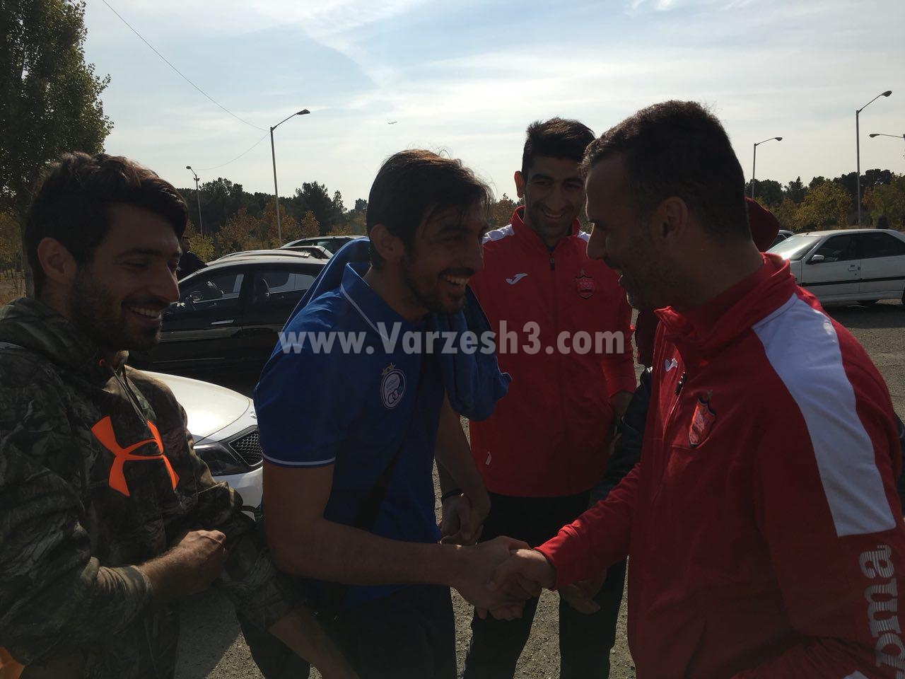 آشتیکنان کاپیتانهای سرخابی در آزادی+عکس آشتیکنان کاپیتانهای سرخابی در آزادی+عکس