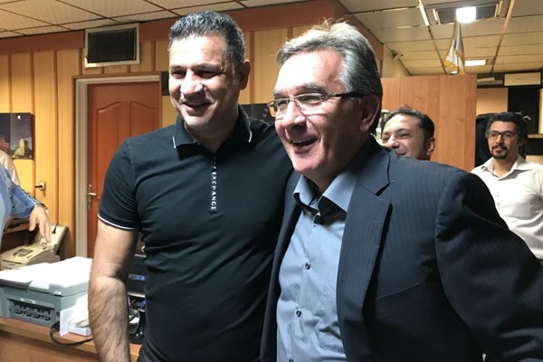 رویارویی دایی و برانکو در سالن روابط عمومی سازمان لیگ + عکس رویارویی دایی و برانکو در سالن روابط عمومی سازمان لیگ + عکس