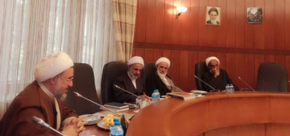 بررسی موضوع هیئت اندیشه‌ورز در کمیسیون آیین‌نامه داخلی خبرگان
