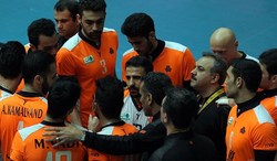 چرا آن مربی در جورابش چاقو داشت؟!