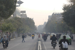احتمال افزایش روزهای آلوده پایتخت در سال‌ ۹۷ / گرد و غبار علت آلودگی هوای نوروز