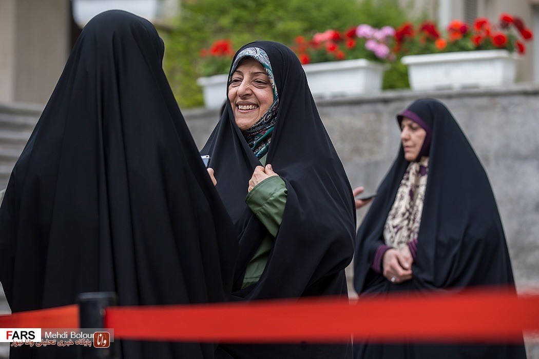 امروز به روایت تصویر/ دیدار رهبر انقلاب با کارکنان وزارت اطلاعات/ حاشیه جلسه هیات دولت/ تقدیر از عوامل پایتخت۵ امروز به روایت تصویر/ دیدار رهبر انقلاب با کارکنان وزارت اطلاعات/ حاشیه جلسه هیات دولت/ تقدیر از عوامل پایتخت۵