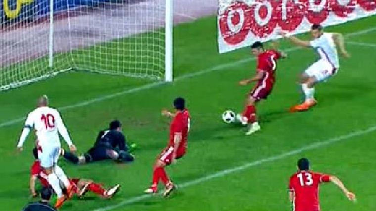 گل به خودی کسی که برای تیم ملی یقه پاره کرد! + عکس گل به خودی کسی که برای تیم ملی یقه پاره کرد! + عکس