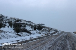 آخرین وضعیت  جاده های کشور  بارش برف در ۸ محور مواصلاتی کشور
