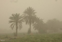 گرد و غبار خارجی در راه خوزستانی بارانی