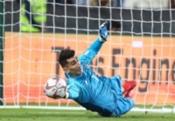 نظرسنجی AFC برای انتخاب بهترین پنالتیگیر؛ دروازهبان عربستان از بیرانوند پیش است