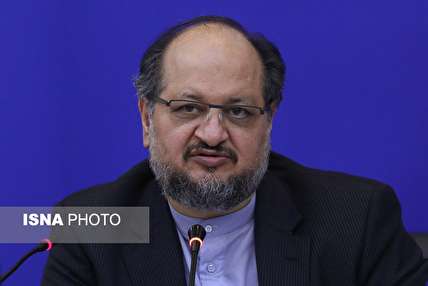 وعده «شریعتمداری» برای بهکارگیری بیشتر زنان و جوانان در وزارت کار