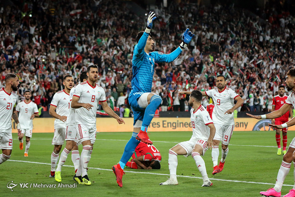 سردار آزمون:باید ببینید کی روش چگونه مردی است/ او تنها کسی است که حقوق نگرفته/قهرمان شویم با اسبم از امارات تا گنبد می‌روم/ شانسی به بیرانوند گفتم راست برو