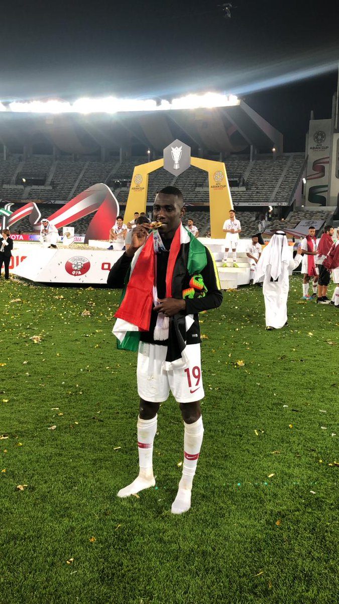 جشن قطری‌ها پس از تاریخ سازی در آسیا