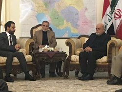 حضور رئیس مجلس عراق در سفارت ایران در بغداد برای تبریک پیروزی انقلاب