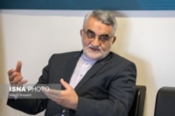 بروجردی: ایران بیدی نیست که با بادهایی همچون اجلاس لهستان بلرزد